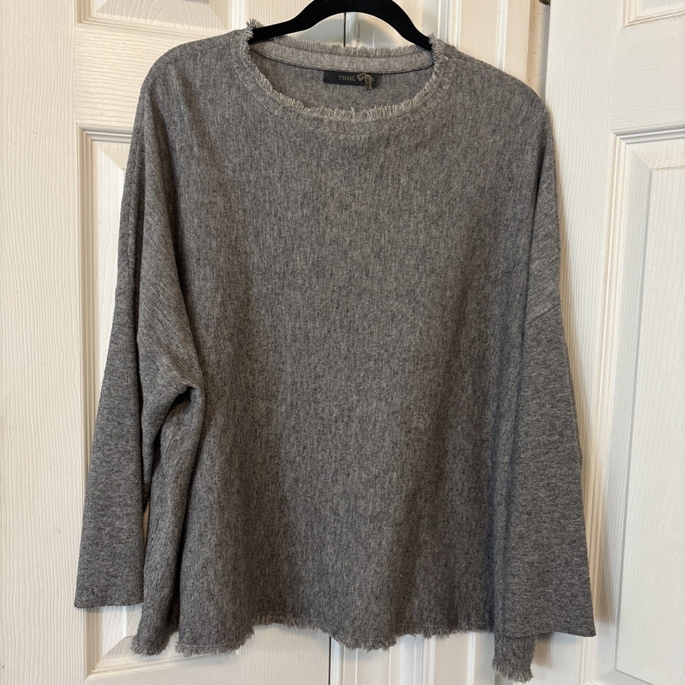 THML Anthropologie Gray Knit Sweater Raw Hem Fringe Boxy Pullover M/L Boho